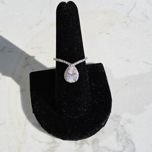 Elegant Silver Ring with Timeless Charm